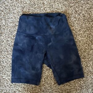 Lululemon Athletica Blue Bike Shorts High-Waisted Seamless Design